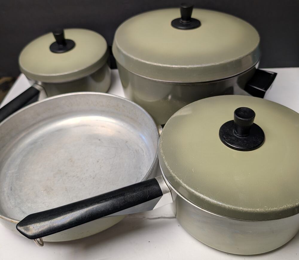 Vtg Kitchen Delight Avocado Cookware Aluminum 7pc Set USA Mid-Century 70s Retro